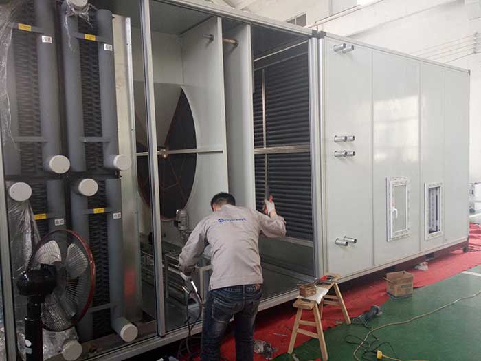 威海某大型化工企業兩臺10%濕度，40000風量2臺除濕機組